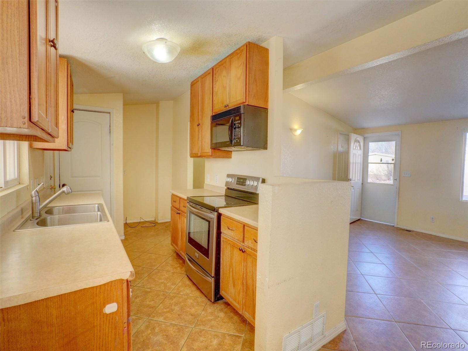 MLS Image #5 for 2420  cottonwood drive,denver, Colorado