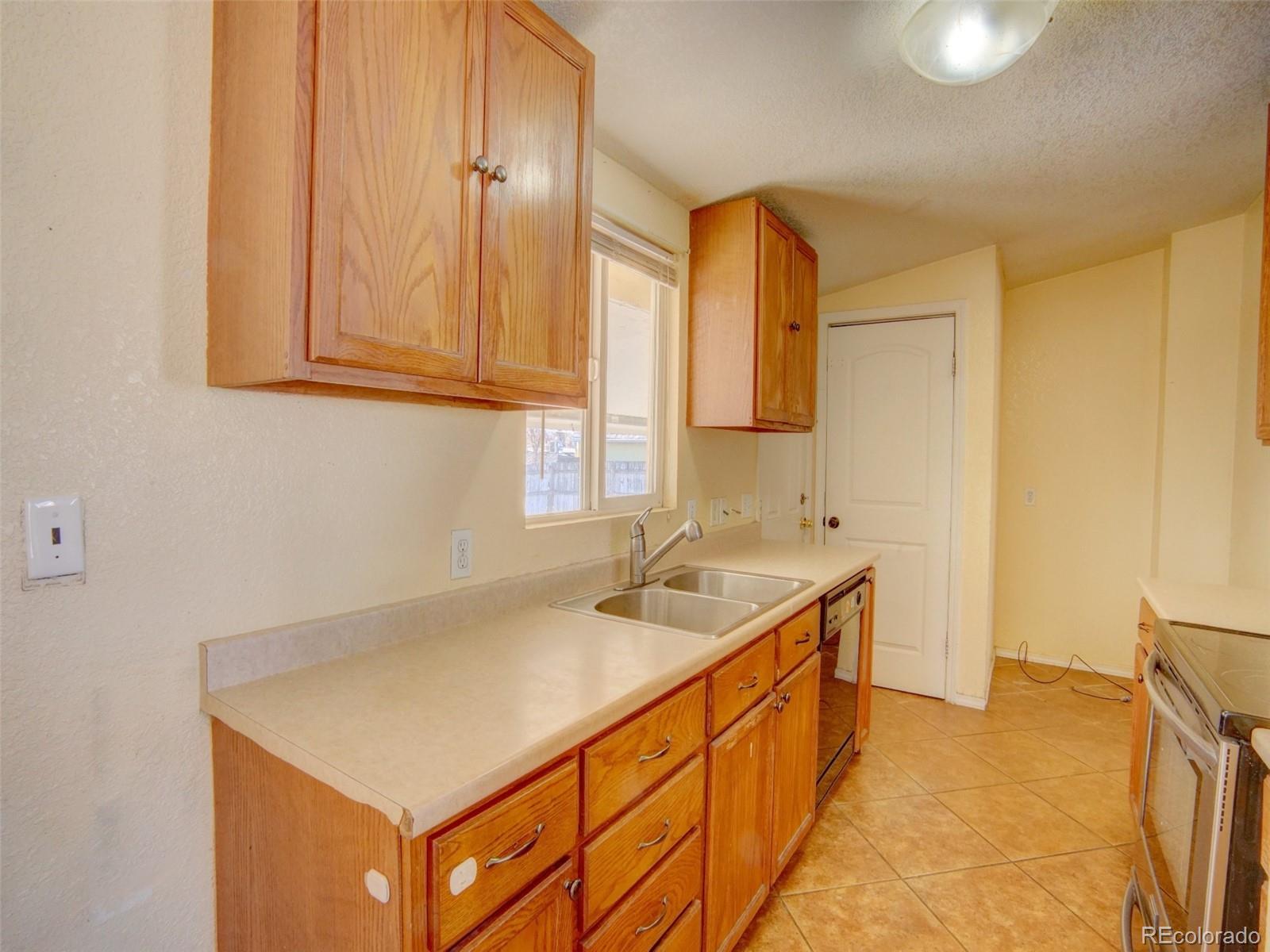MLS Image #6 for 2420  cottonwood drive,denver, Colorado
