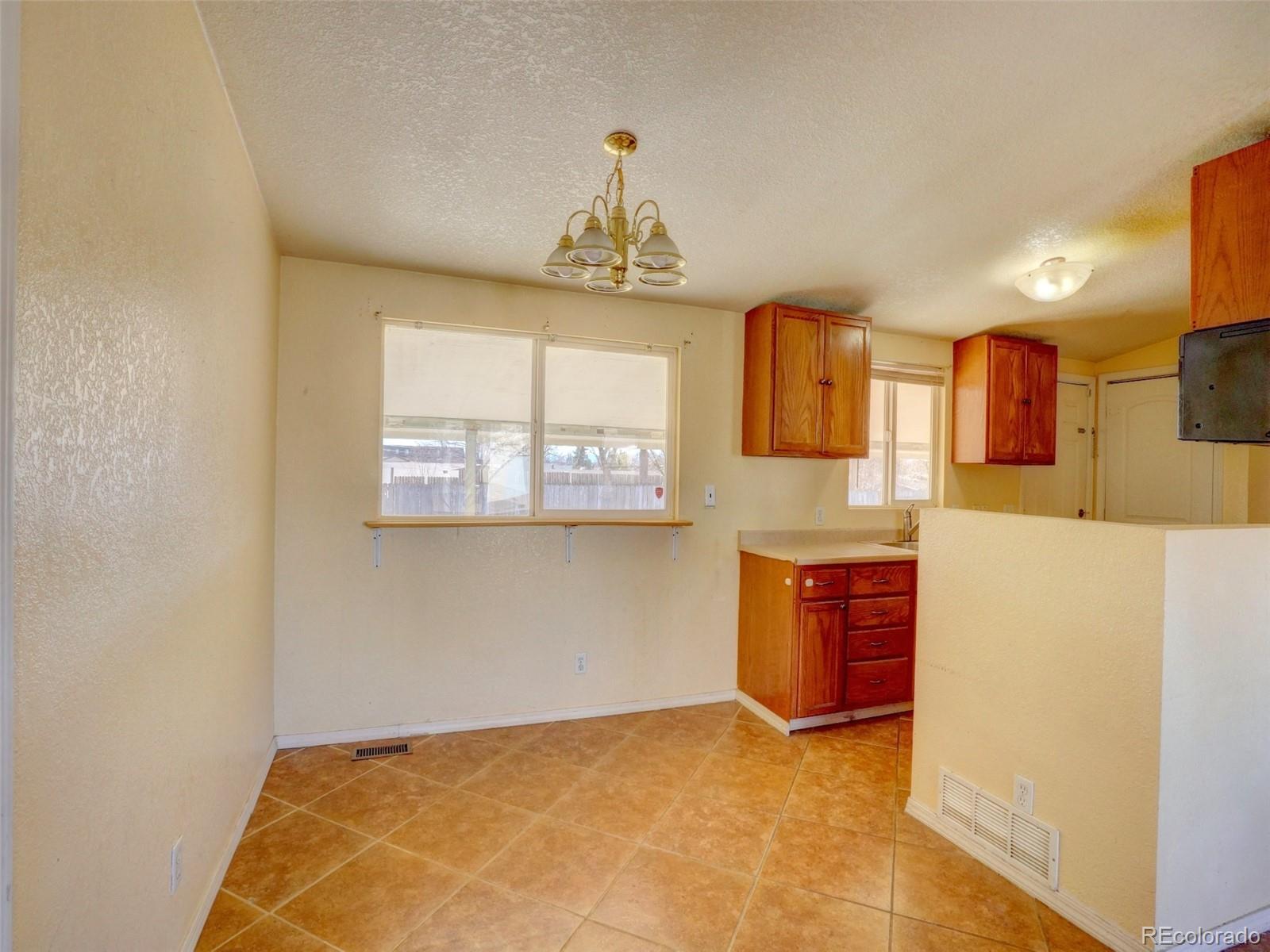 MLS Image #9 for 2420  cottonwood drive,denver, Colorado
