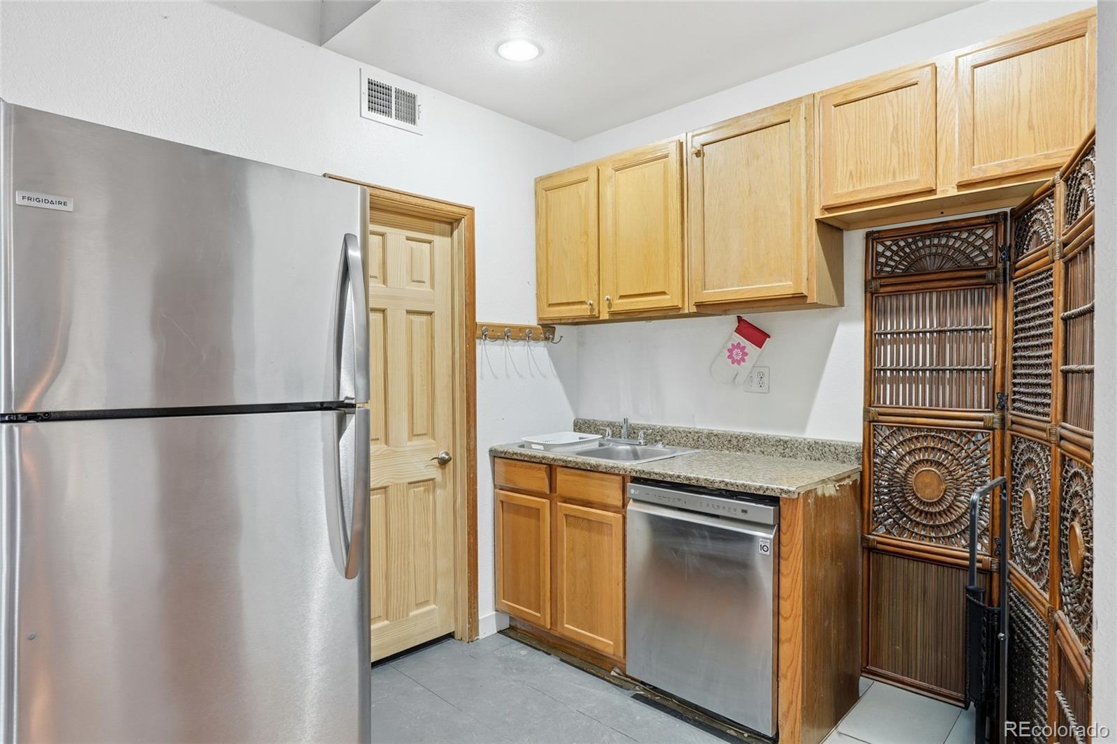 MLS Image #35 for 9655  morrison road,lakewood, Colorado