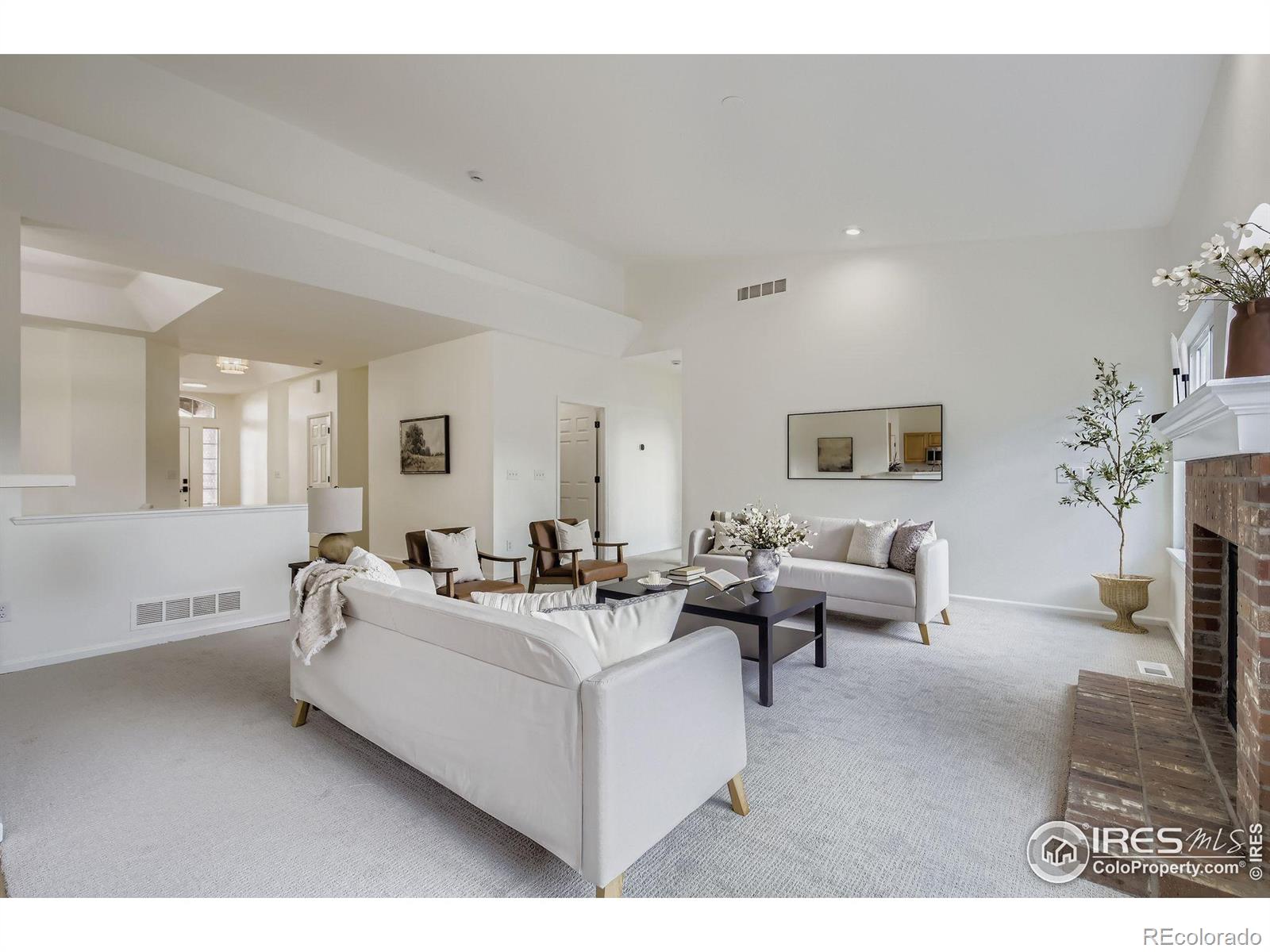 MLS Image #4 for 657  clarendon drive,longmont, Colorado