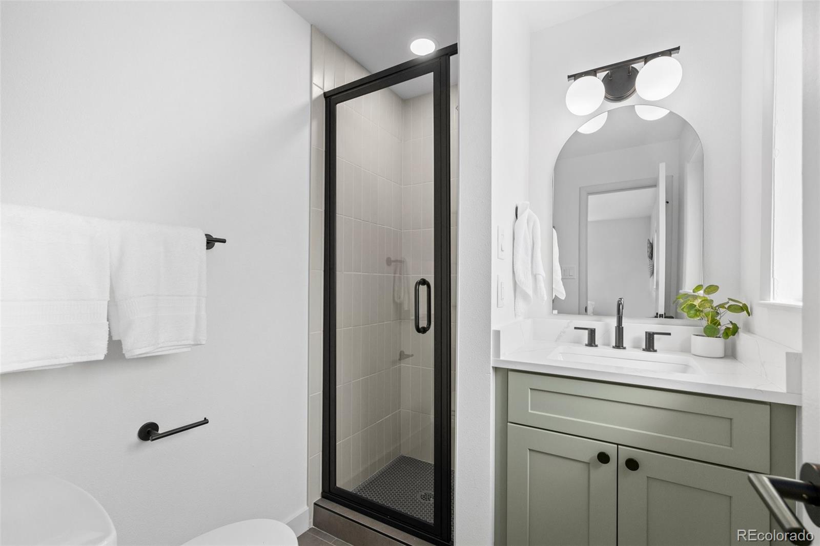 MLS Image #19 for 4632 e arkansas avenue,denver, Colorado
