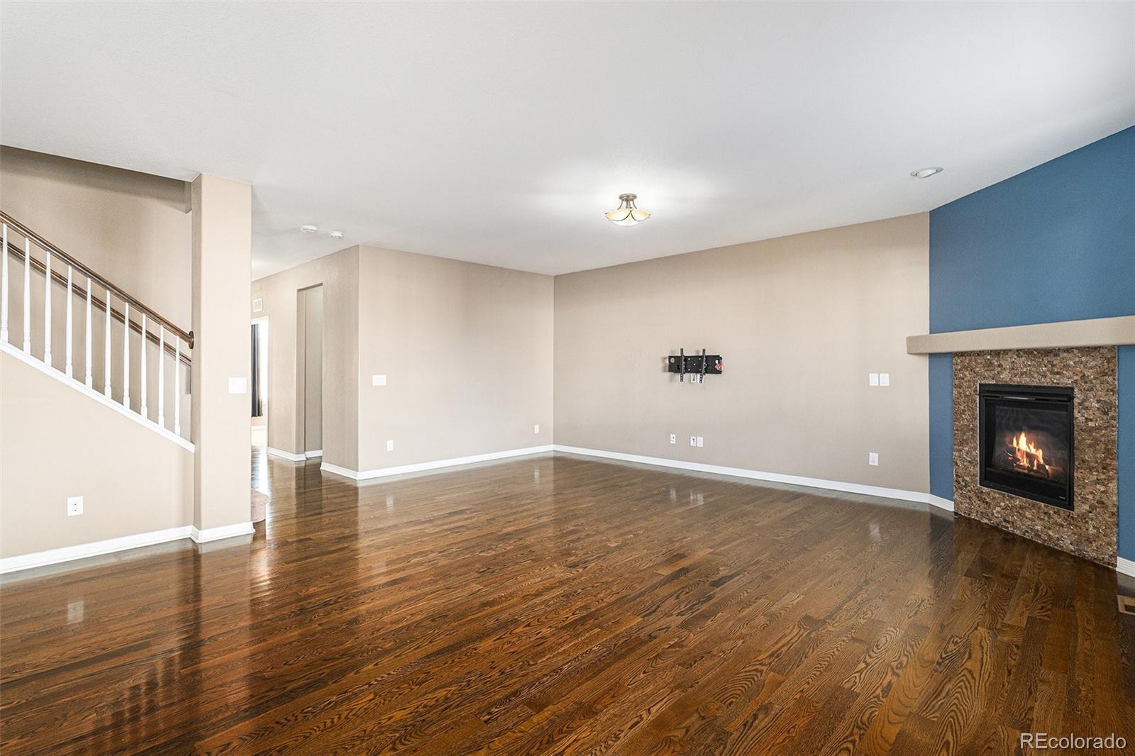 MLS Image #11 for 25795 e 1st avenue,aurora, Colorado