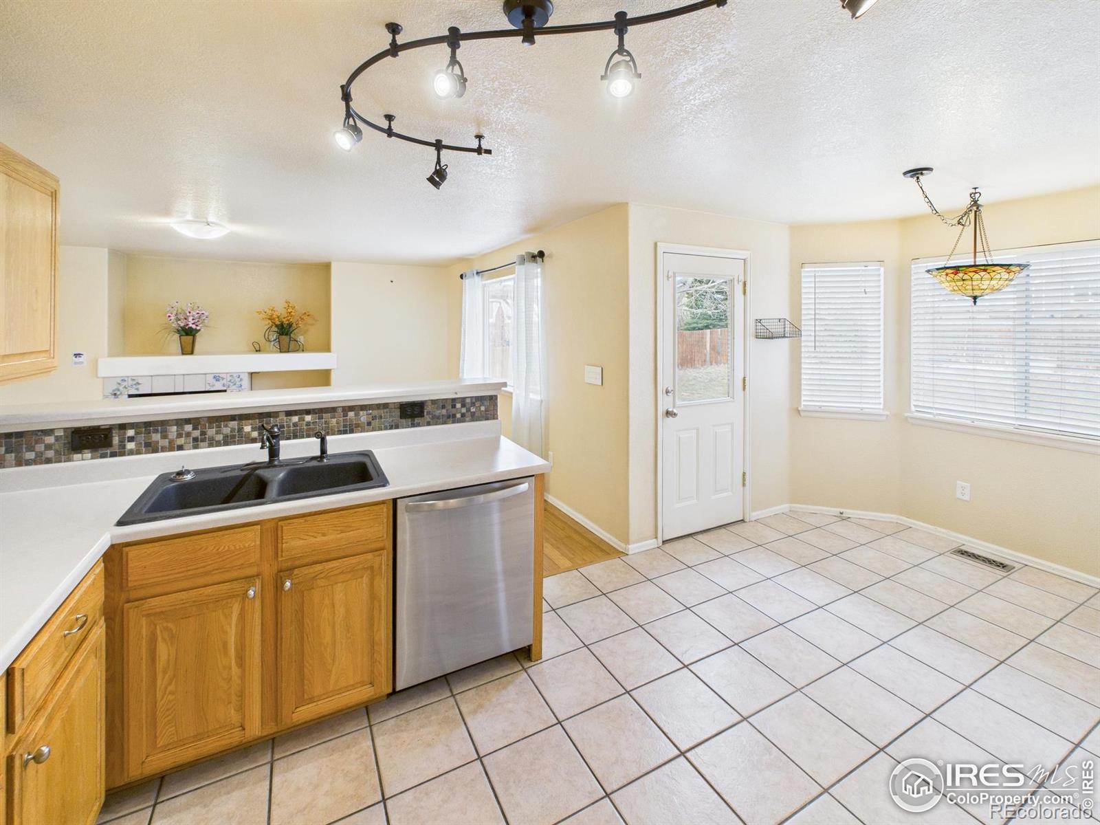 MLS Image #10 for 626  prichett court,fort collins, Colorado