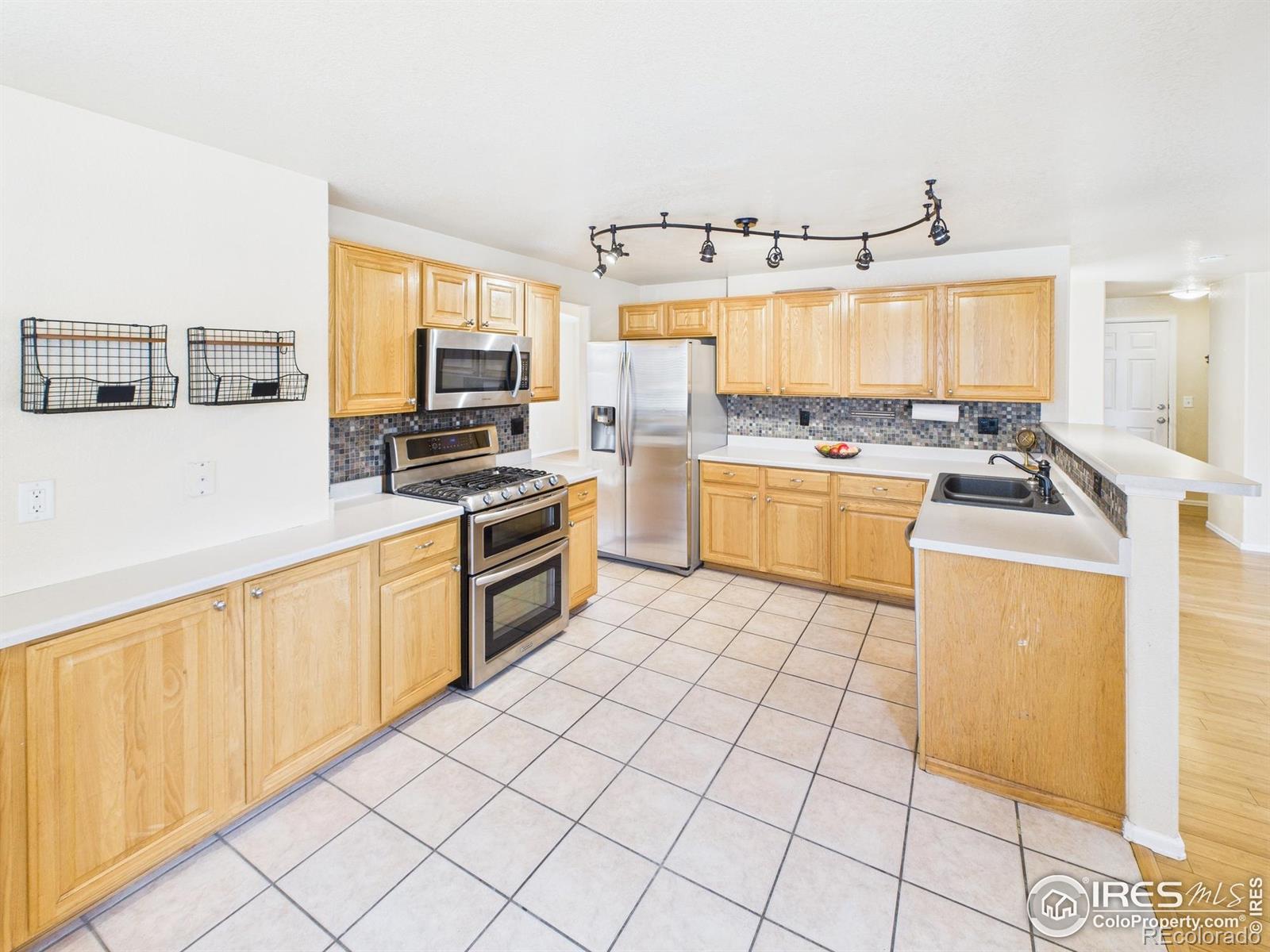 MLS Image #5 for 626  prichett court,fort collins, Colorado