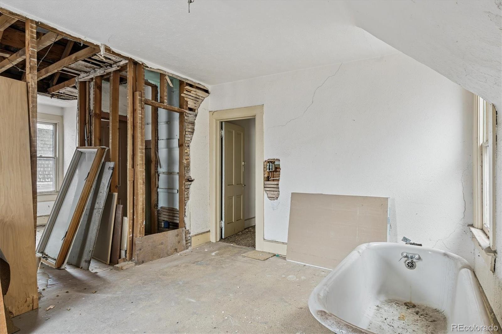 MLS Image #13 for 934 s washington street,denver, Colorado