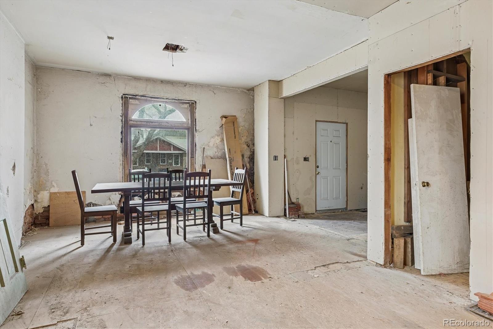 MLS Image #2 for 934 s washington street,denver, Colorado