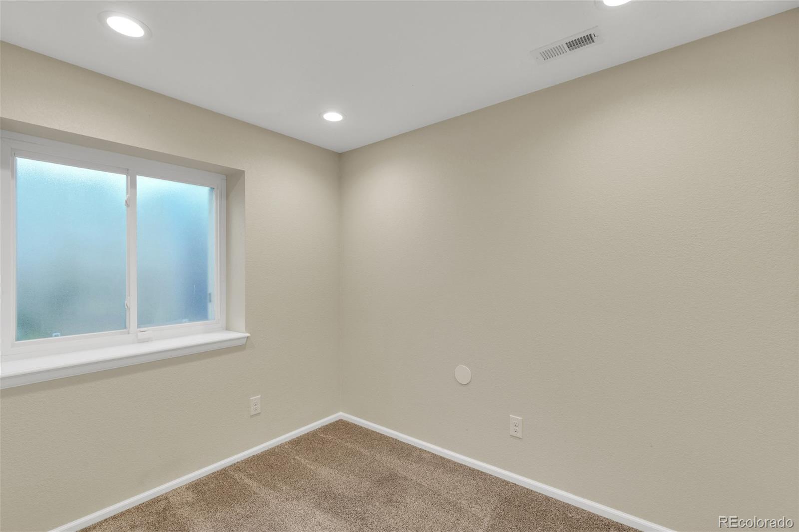 MLS Image #34 for 5604 s yakima way,aurora, Colorado