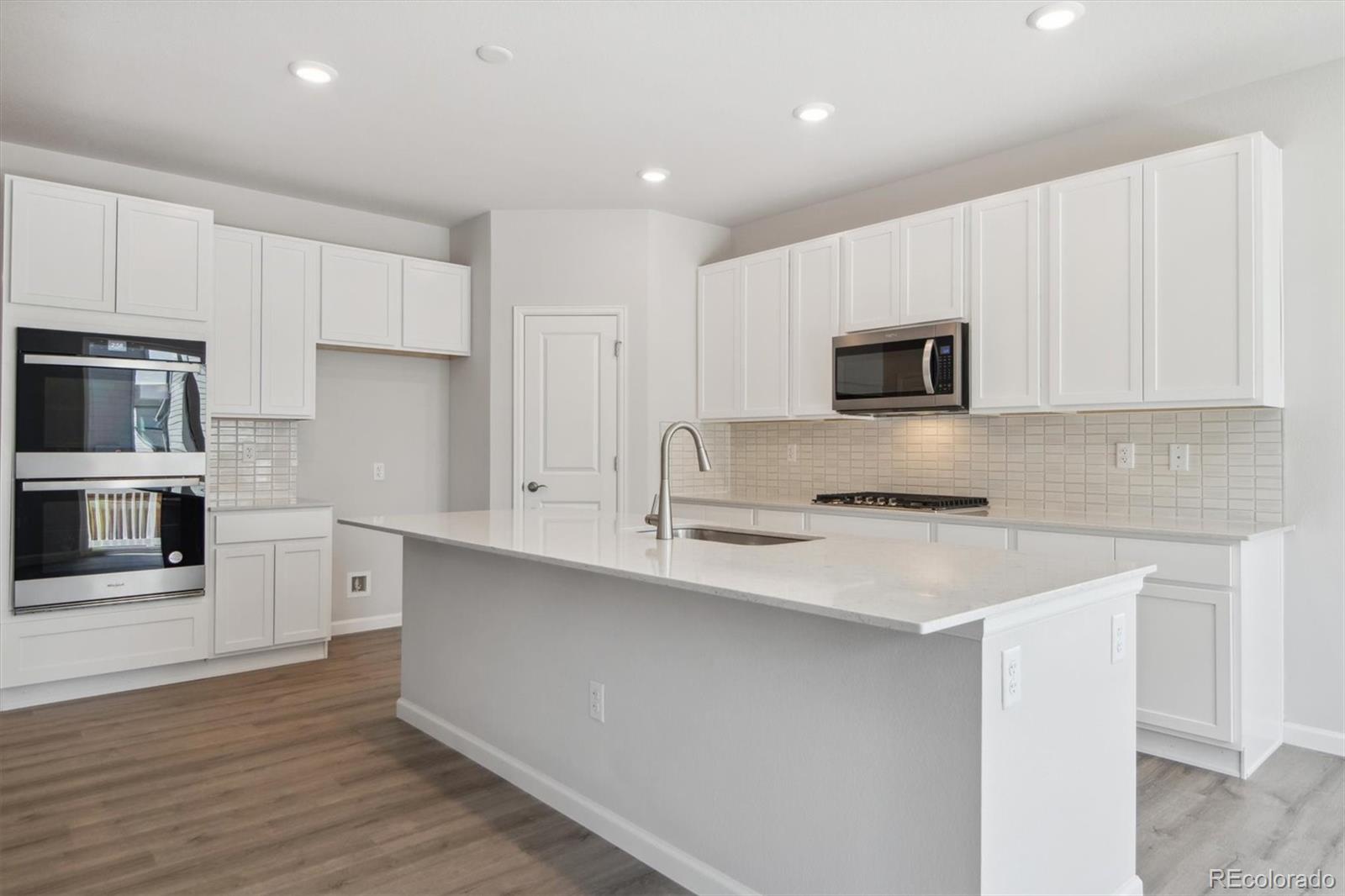 MLS Image #3 for 1412  loraine circle,lafayette, Colorado