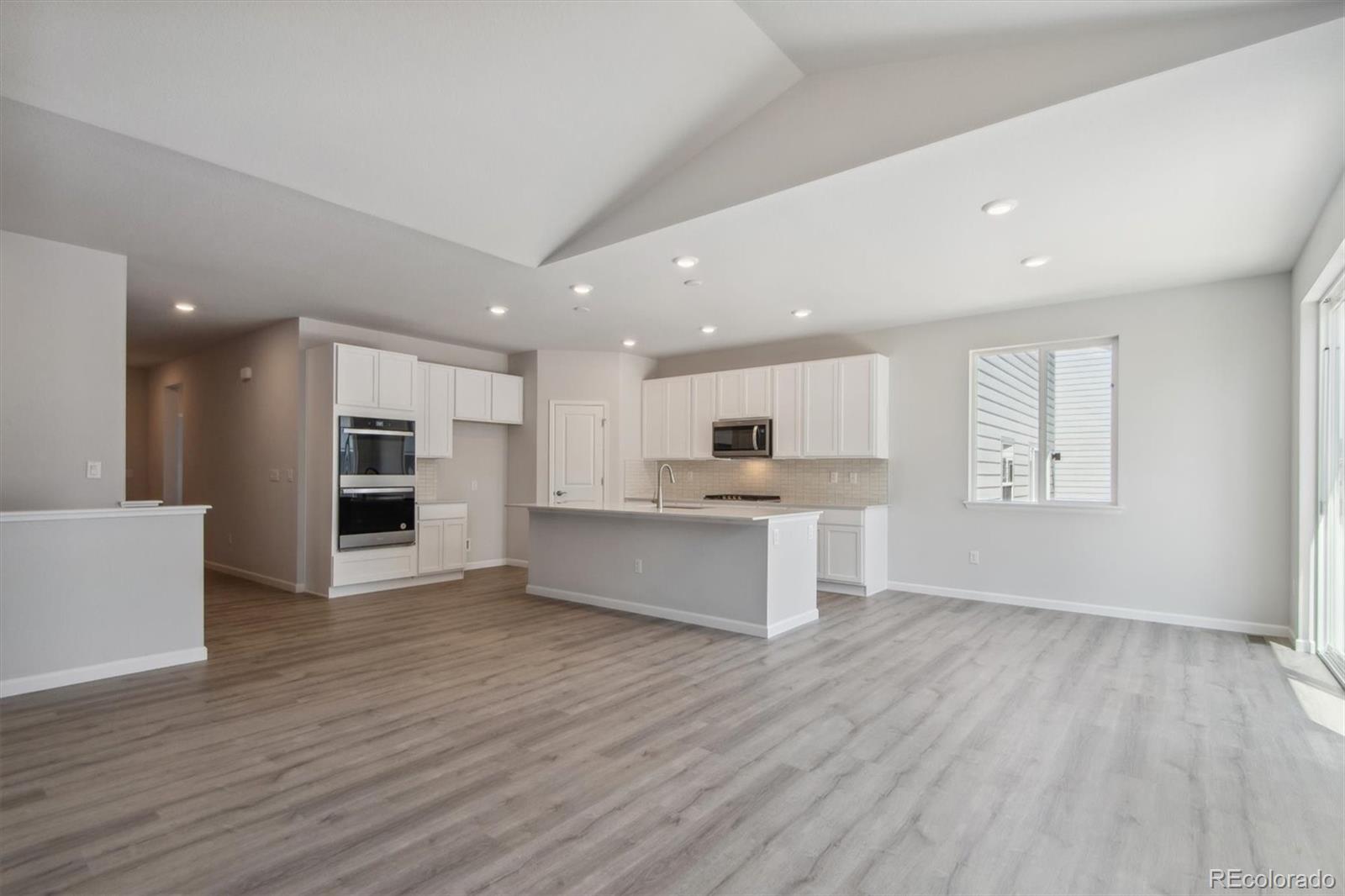 MLS Image #6 for 1412  loraine circle,lafayette, Colorado