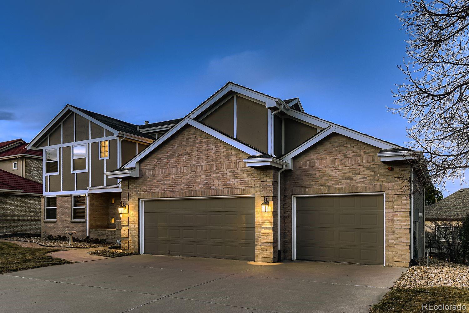 MLS Image #1 for 7832 w oxford circle,lakewood, Colorado
