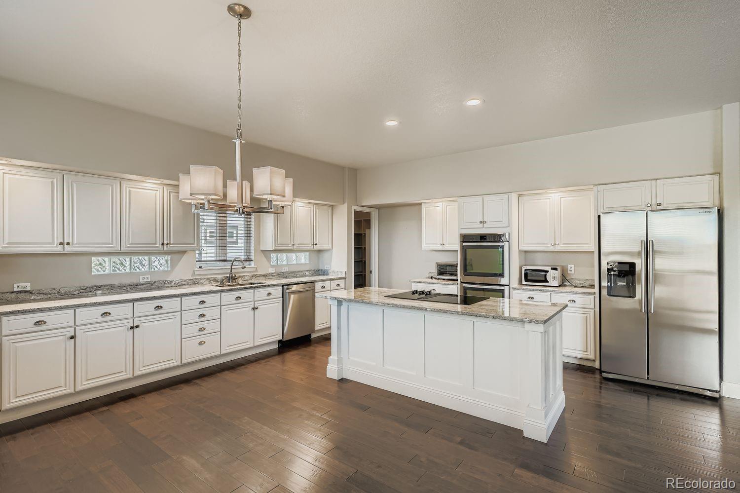 MLS Image #11 for 7832 w oxford circle,lakewood, Colorado