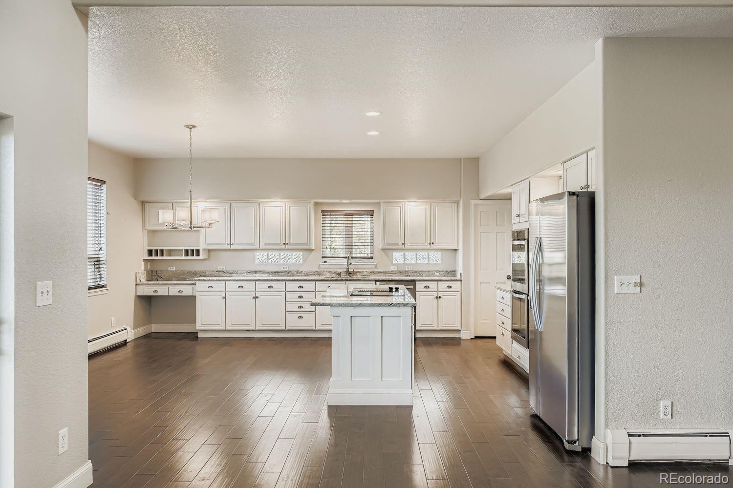 MLS Image #14 for 7832 w oxford circle,lakewood, Colorado
