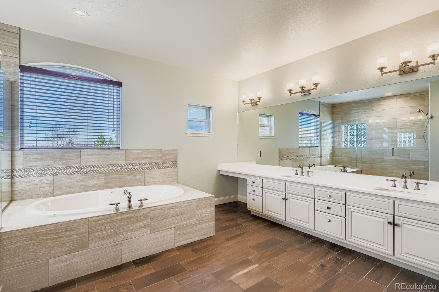 MLS Image #19 for 7832 w oxford circle,lakewood, Colorado