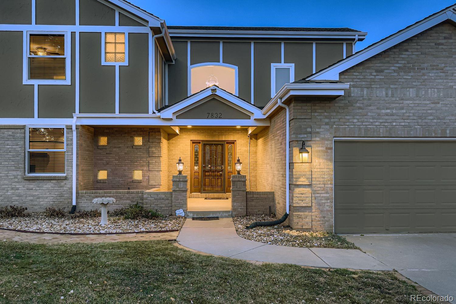 MLS Image #2 for 7832 w oxford circle,lakewood, Colorado