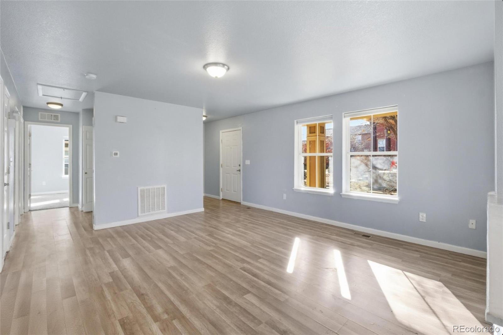 MLS Image #3 for 23501 e saratoga circle,aurora, Colorado