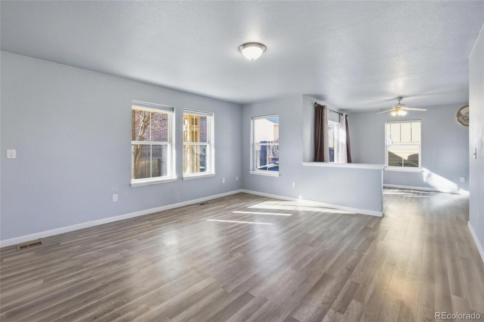 MLS Image #4 for 23501 e saratoga circle,aurora, Colorado