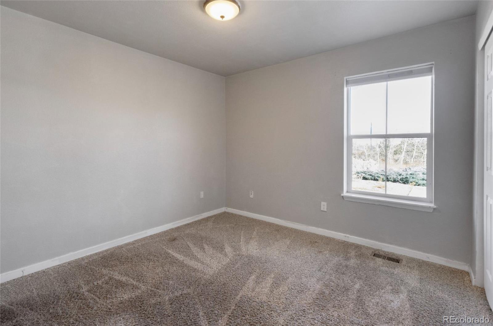 MLS Image #9 for 23501 e saratoga circle,aurora, Colorado