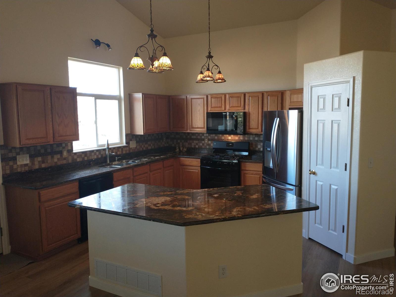 MLS Image #15 for 1516  willowbrook drive,longmont, Colorado