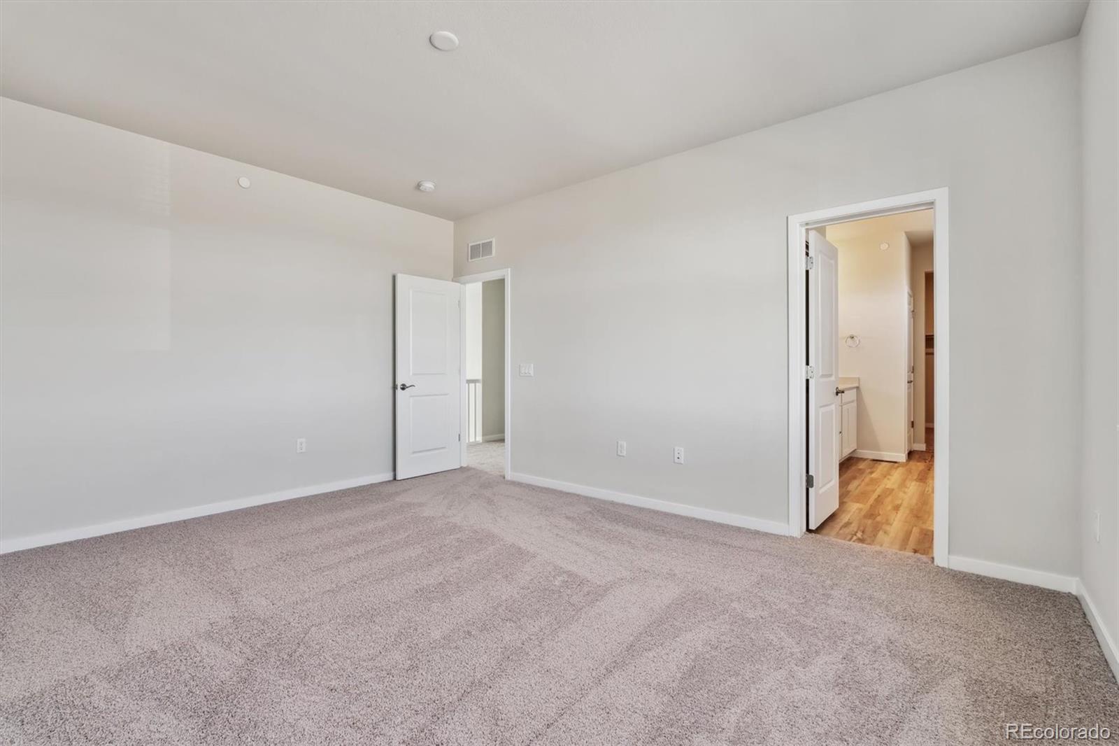 MLS Image #11 for 1422  loraine circle,erie, Colorado