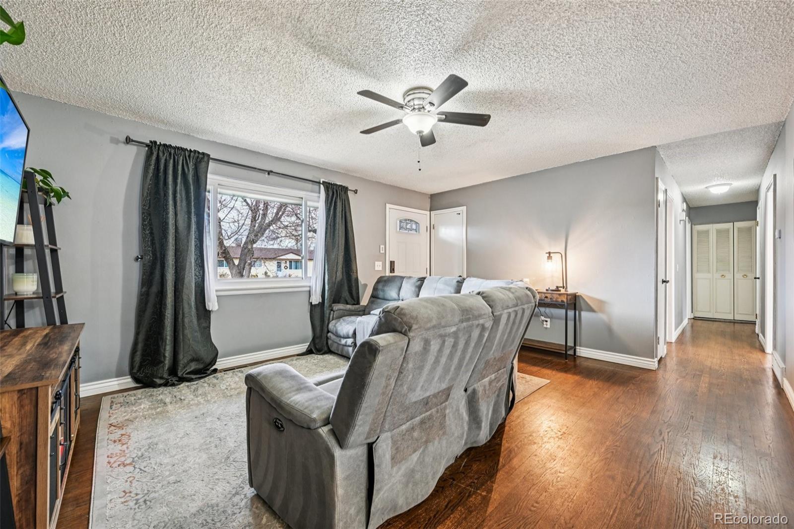 MLS Image #2 for 746 s nile way,aurora, Colorado