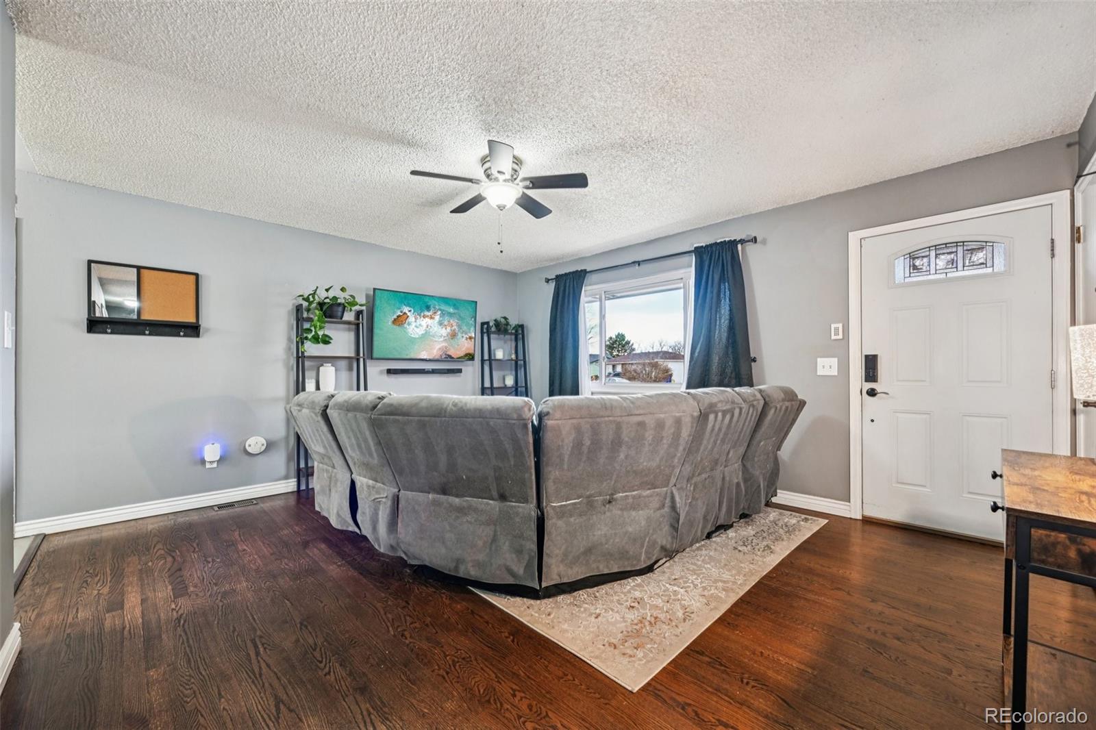 MLS Image #3 for 746 s nile way,aurora, Colorado