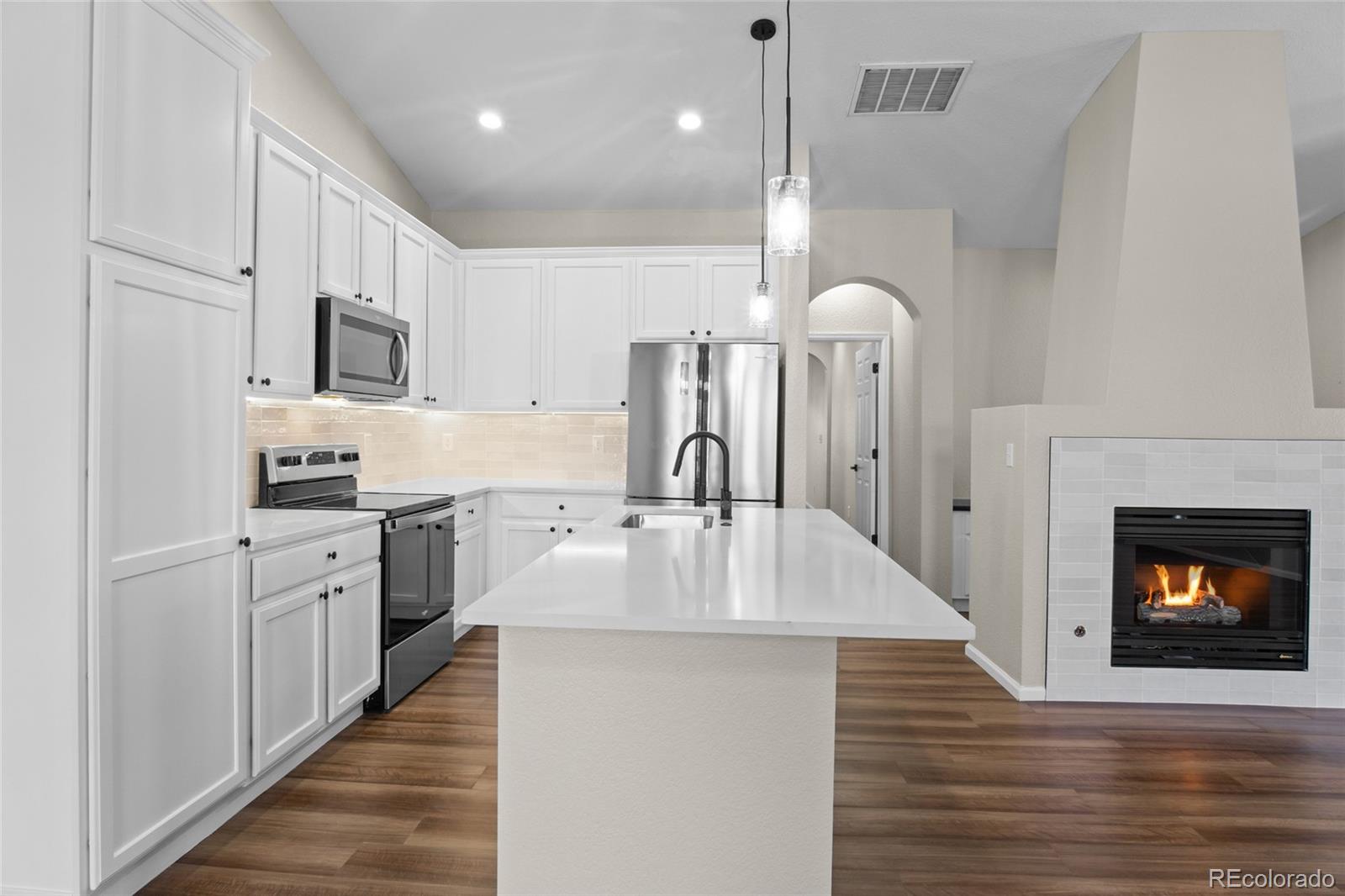 MLS Image #8 for 6701 s versailles way,aurora, Colorado