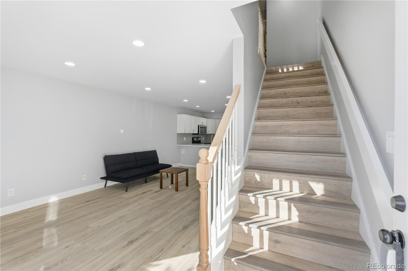 MLS Image #11 for 932 s peoria street ,aurora, Colorado