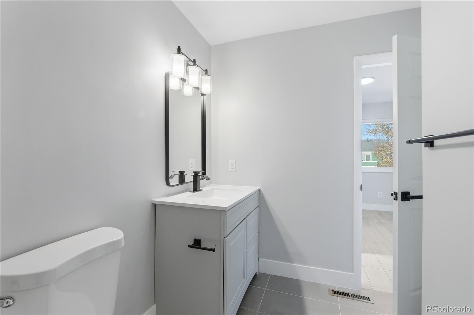 MLS Image #16 for 932 s peoria street ,aurora, Colorado