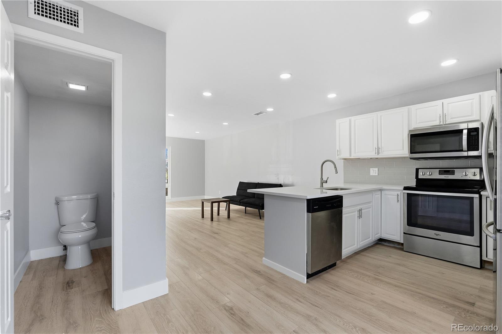 MLS Image #3 for 932 s peoria street ,aurora, Colorado