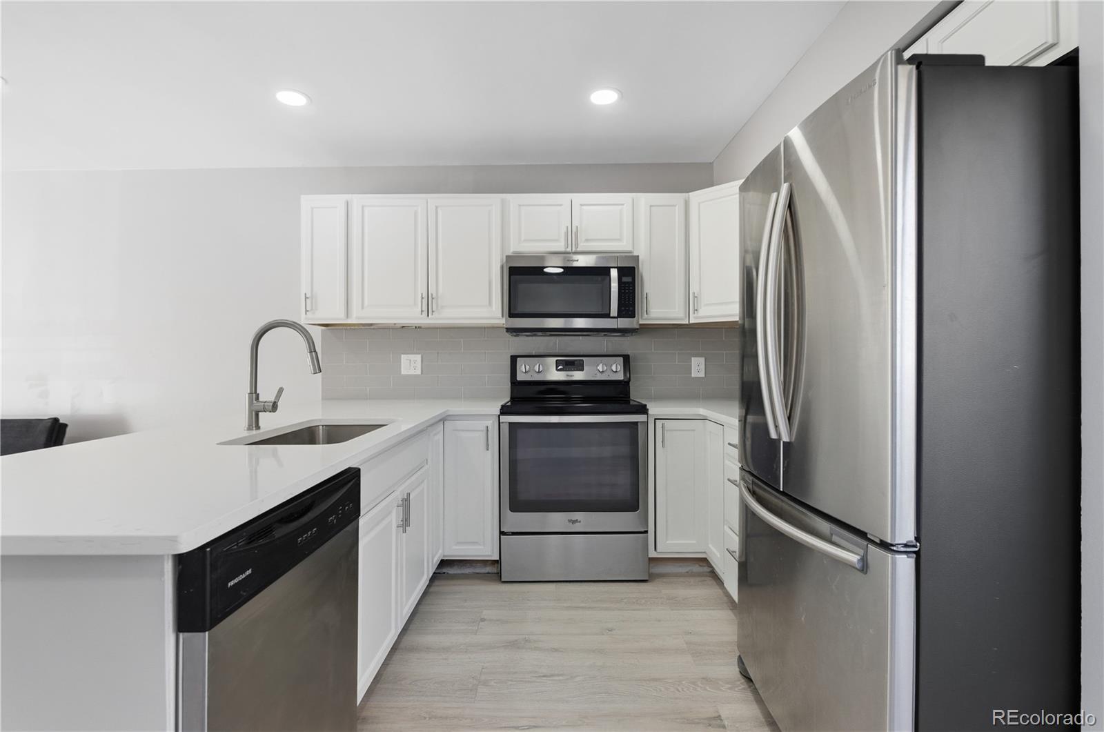 MLS Image #4 for 932 s peoria street ,aurora, Colorado