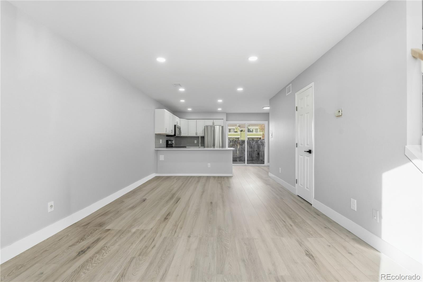MLS Image #8 for 932 s peoria street ,aurora, Colorado
