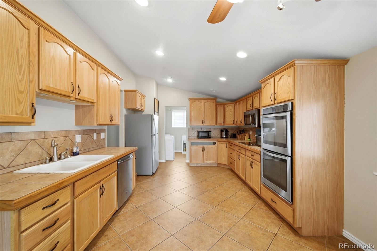 MLS Image #13 for 4136 s carefree circle,colorado springs, Colorado