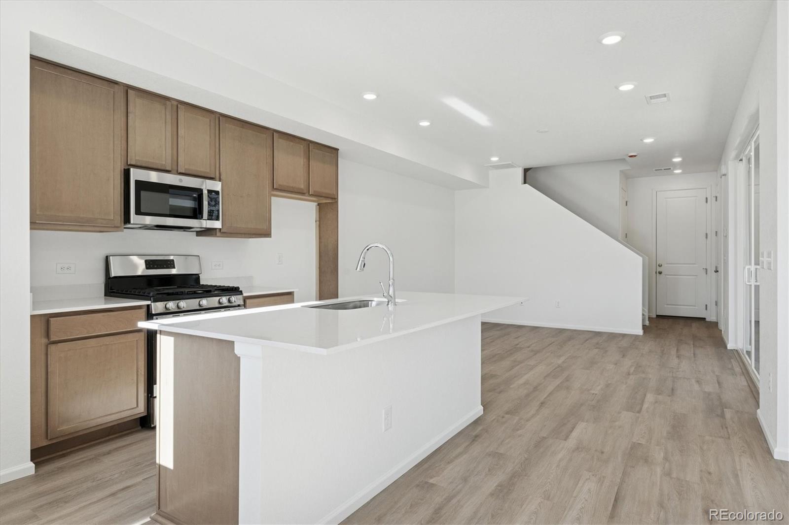 MLS Image #3 for 17125 e alameda parkway,aurora, Colorado