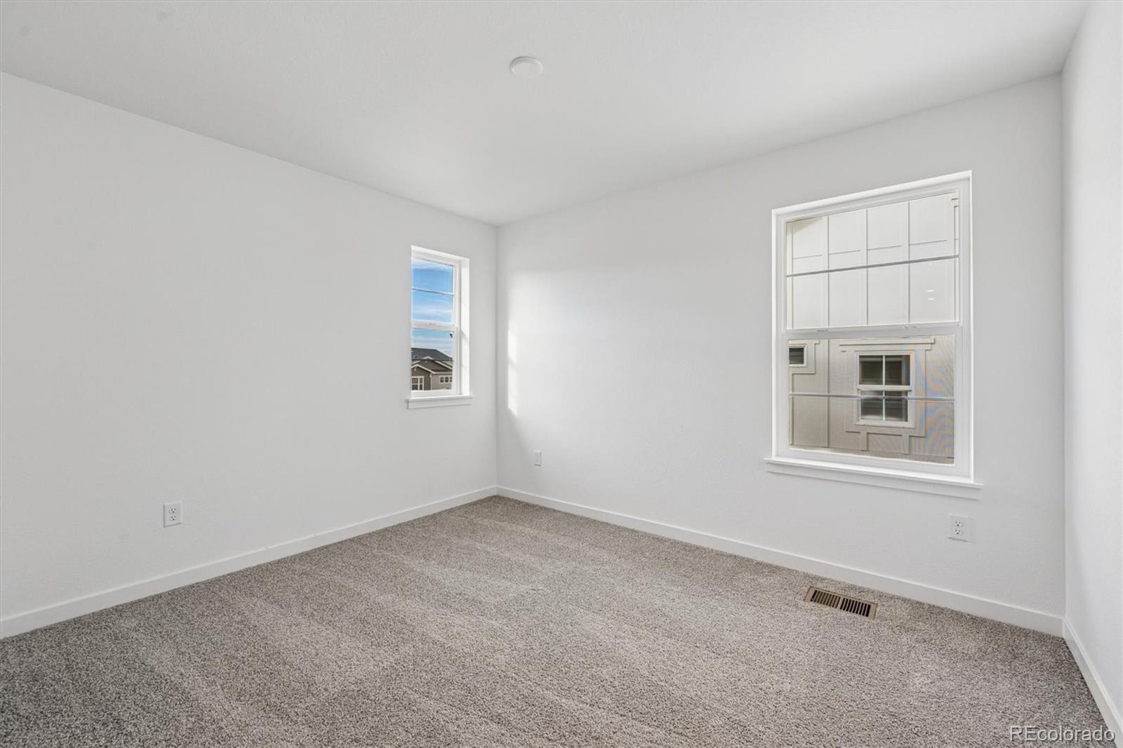 MLS Image #15 for 476 s salida street,aurora, Colorado