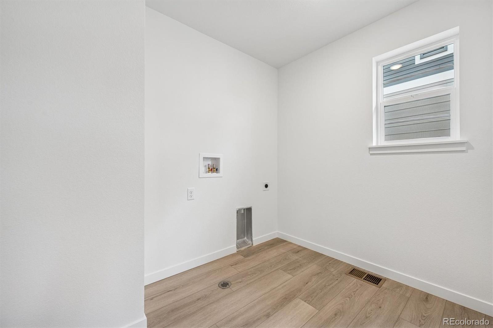 MLS Image #18 for 476 s salida street,aurora, Colorado