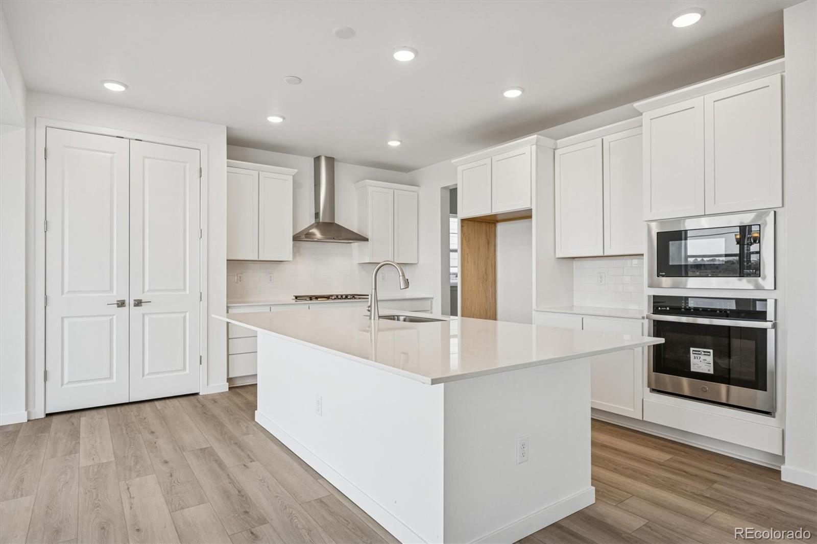 MLS Image #8 for 476 s salida street,aurora, Colorado