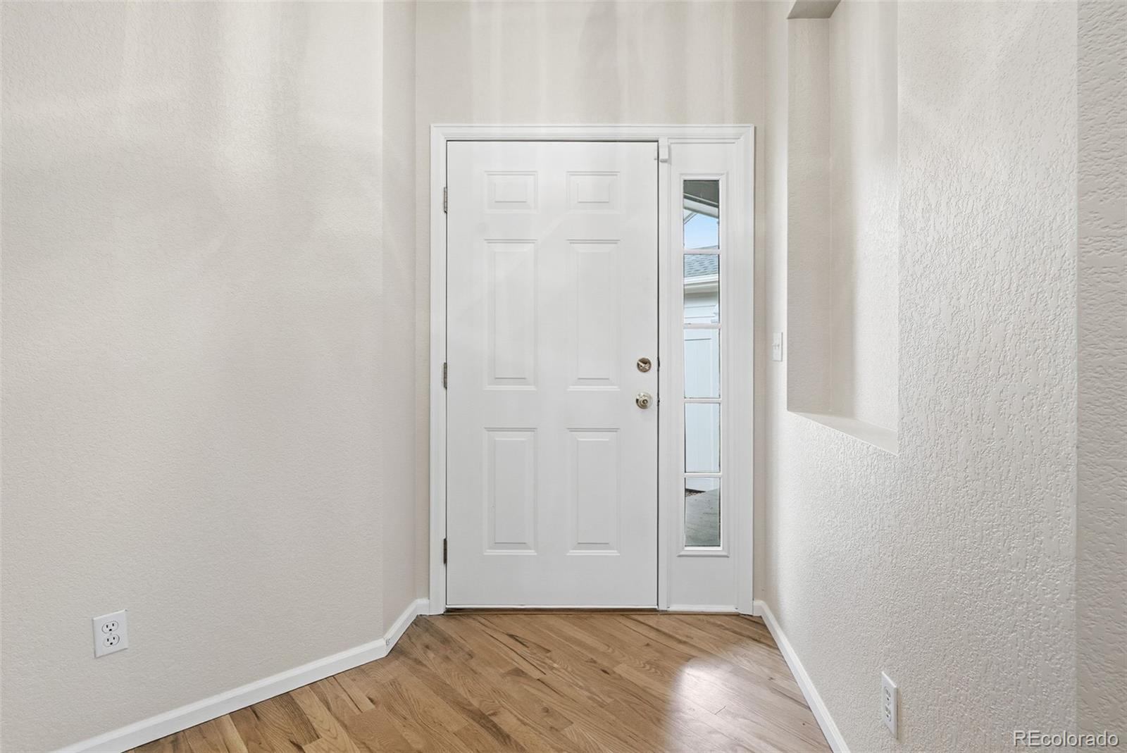 MLS Image #4 for 2526 s tucson circle ,aurora, Colorado