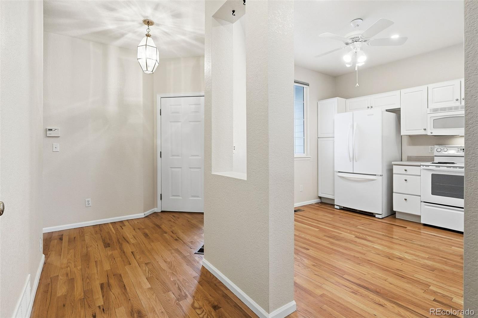 MLS Image #5 for 2526 s tucson circle ,aurora, Colorado