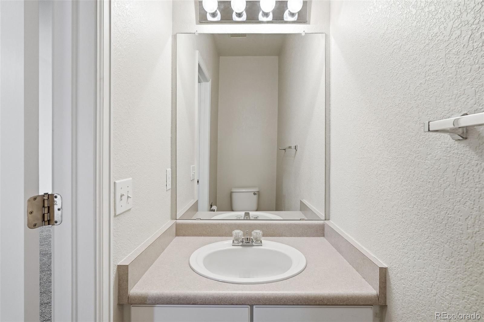 MLS Image #7 for 2526 s tucson circle ,aurora, Colorado
