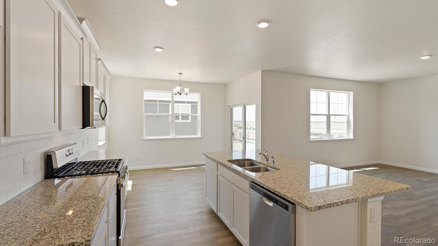 MLS Image #10 for 833  trumpet lane,windsor, Colorado