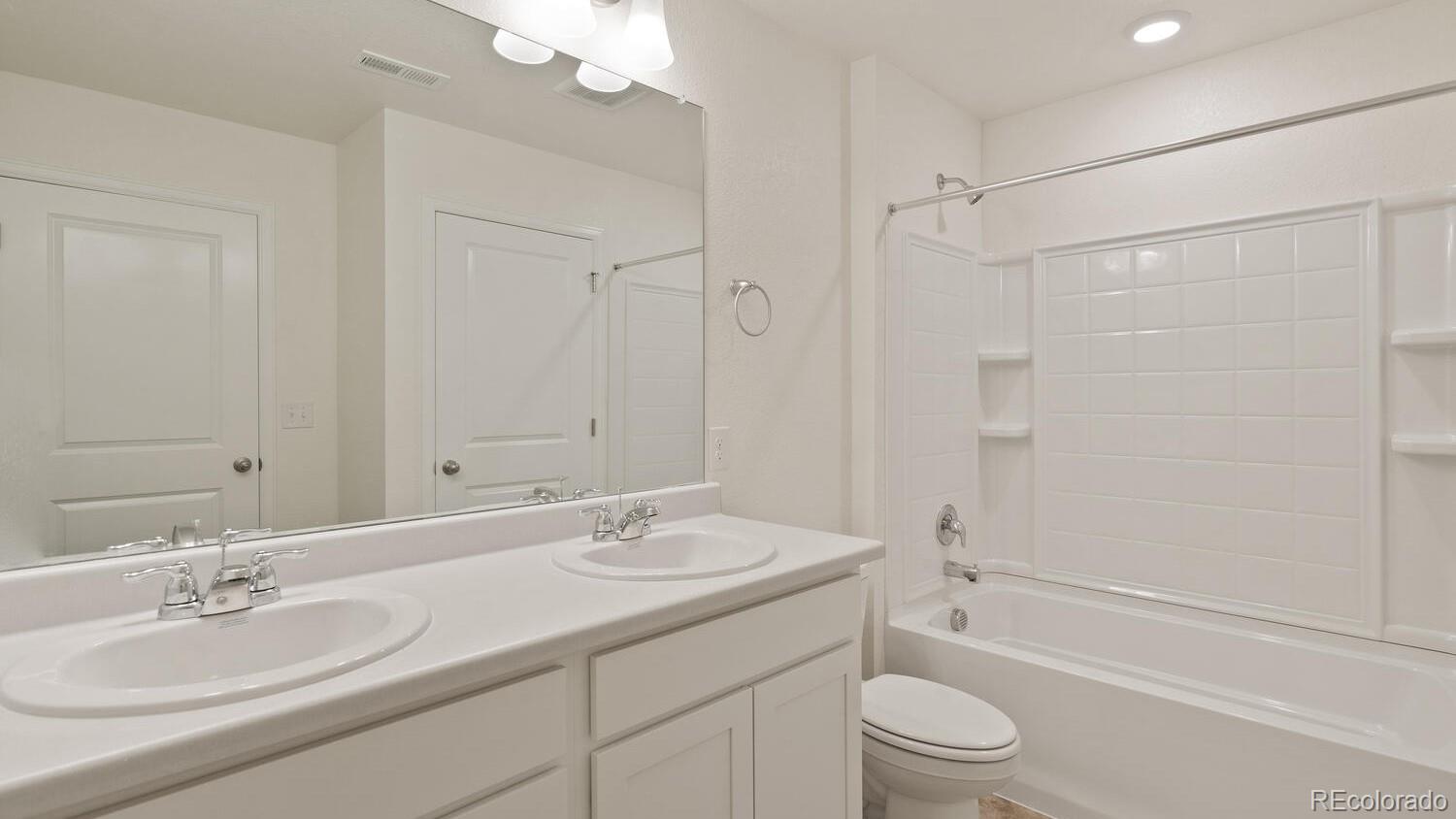 MLS Image #18 for 833  trumpet lane,windsor, Colorado
