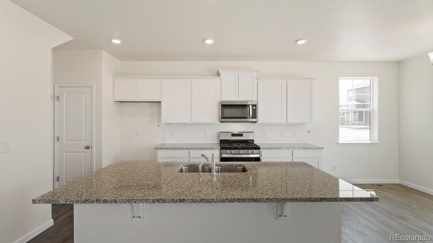 MLS Image #4 for 833  trumpet lane,windsor, Colorado