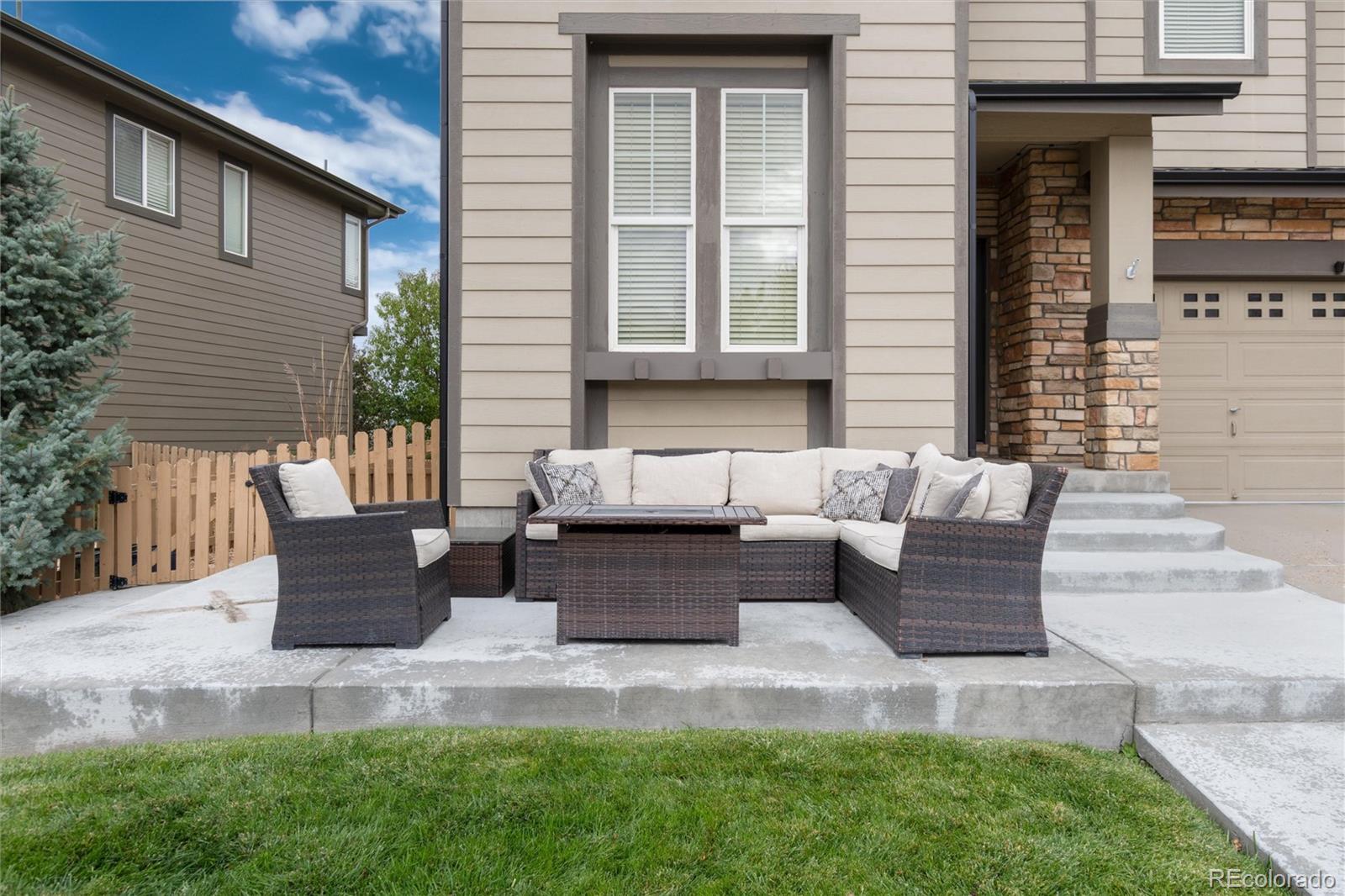 MLS Image #2 for 10859  towerbridge road,highlands ranch, Colorado