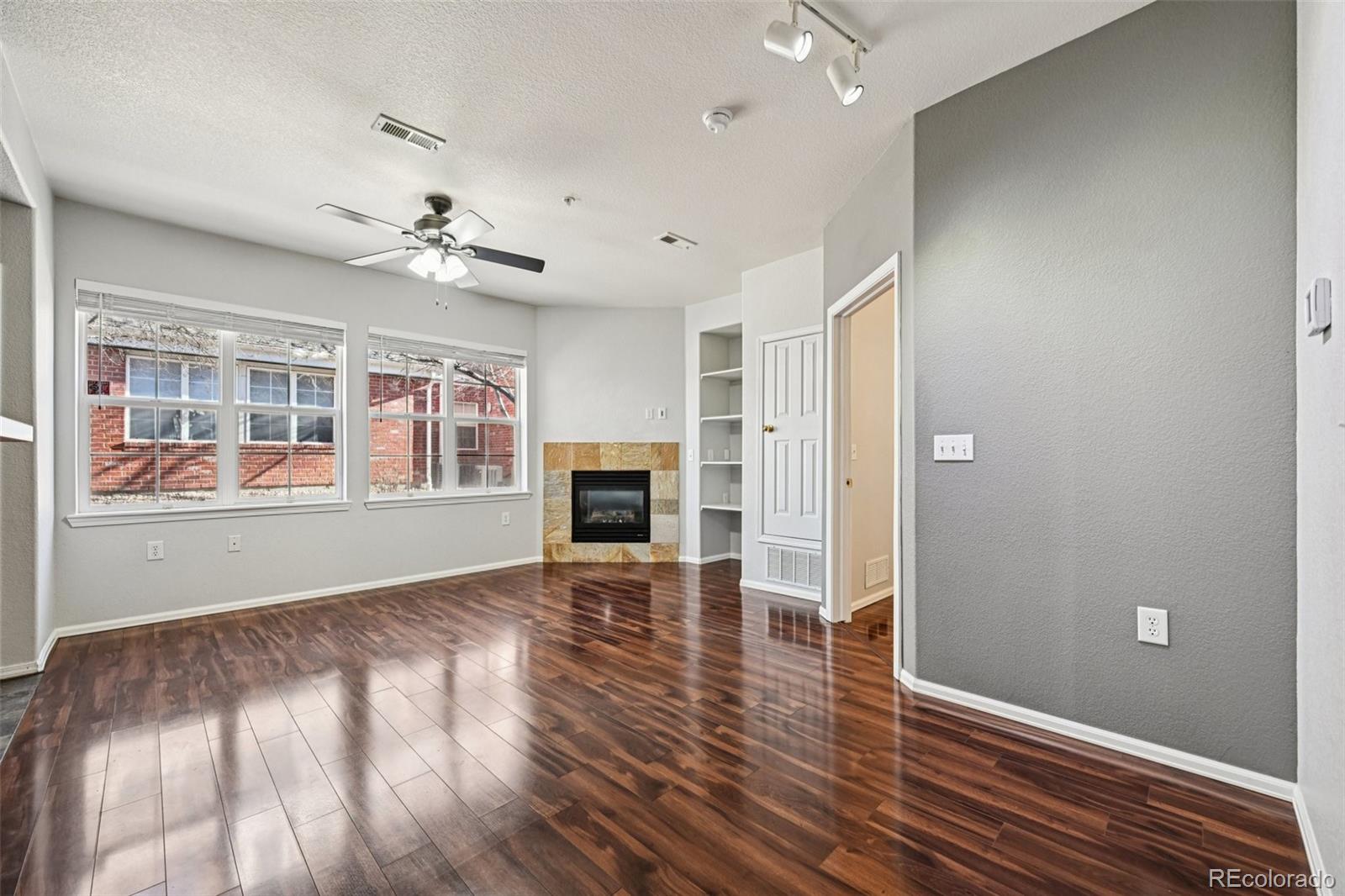 MLS Image #5 for 16386 e fremont avenue 4,aurora, Colorado