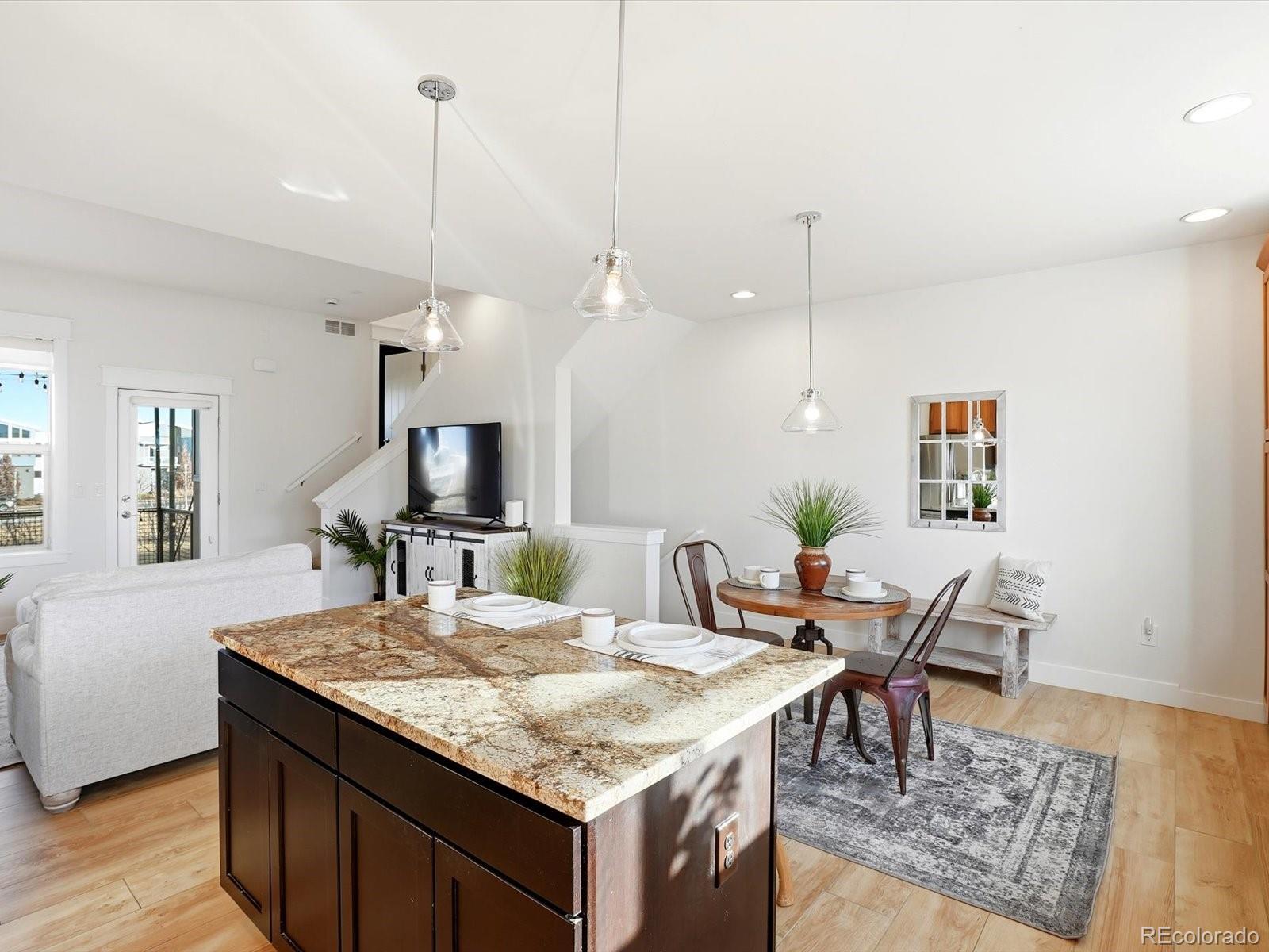 MLS Image #11 for 4977  valentia street,denver, Colorado