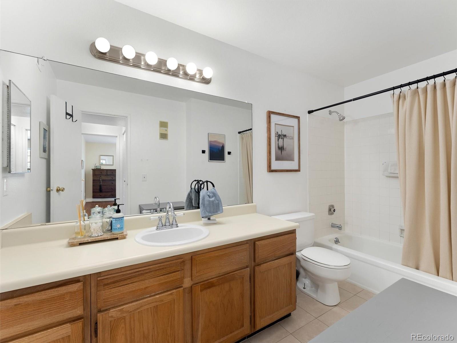 MLS Image #12 for 3320 s ammons street,lakewood, Colorado