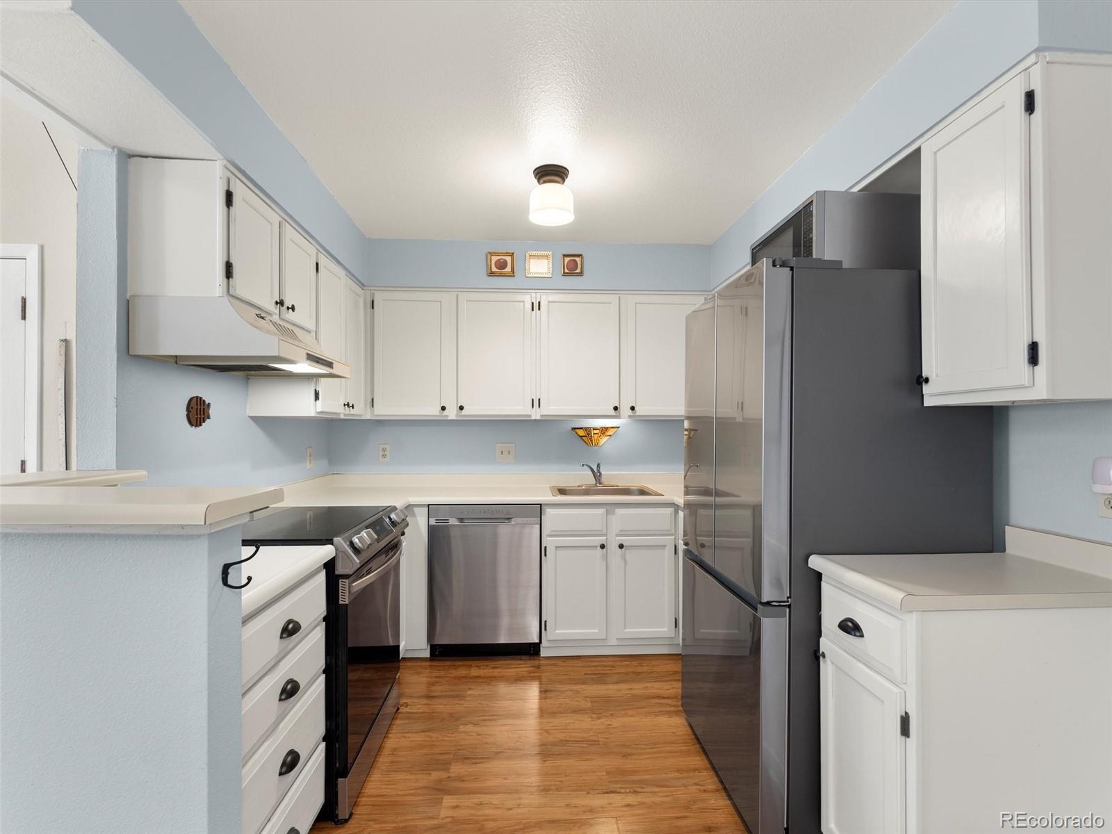 MLS Image #8 for 3320 s ammons street,lakewood, Colorado