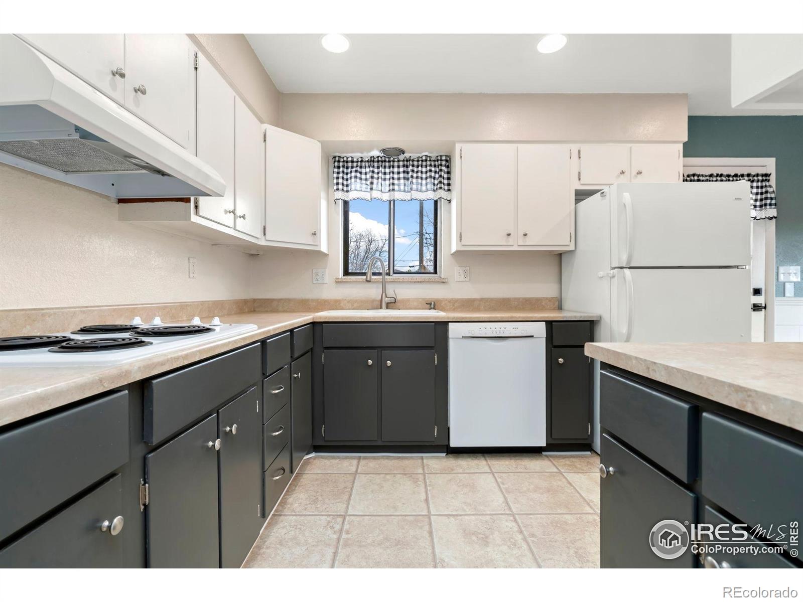 MLS Image #6 for 1404  28th avenue,greeley, Colorado