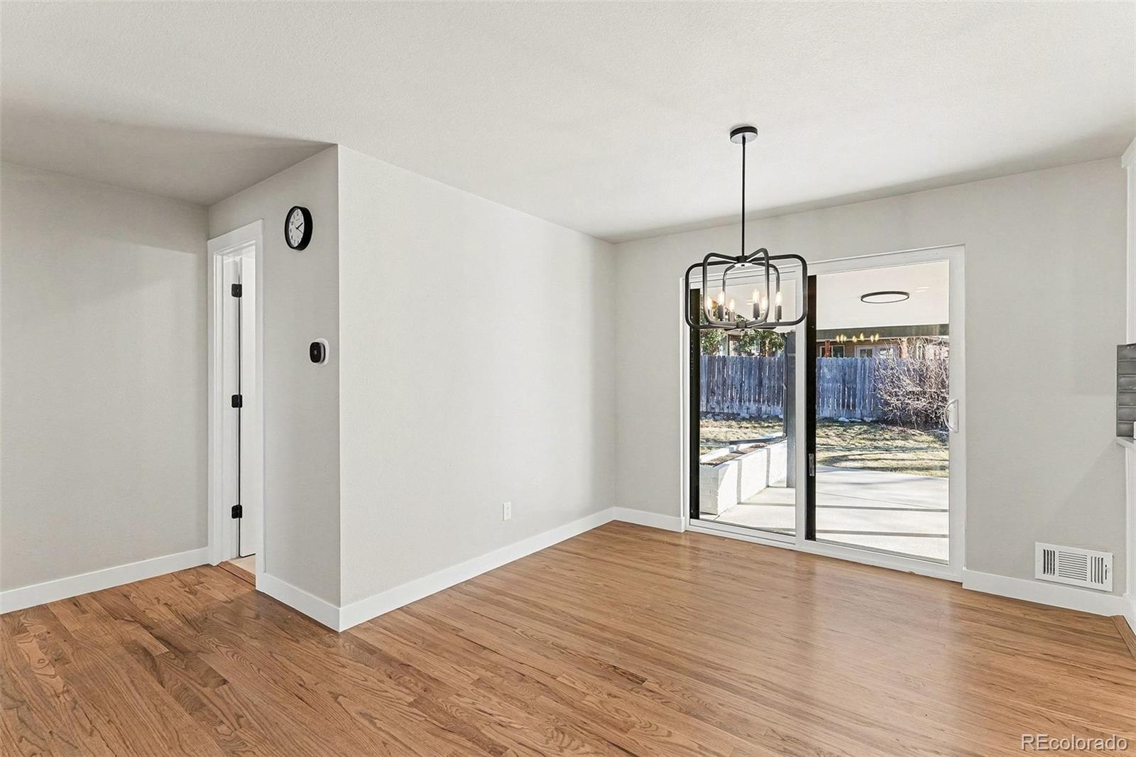 MLS Image #21 for 6552 s pearl street,centennial, Colorado
